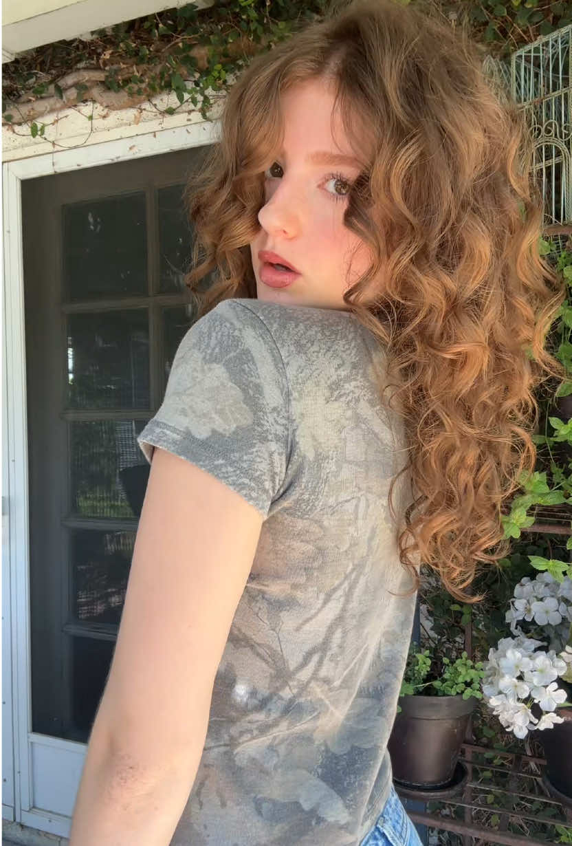 @ella˙⋆✮