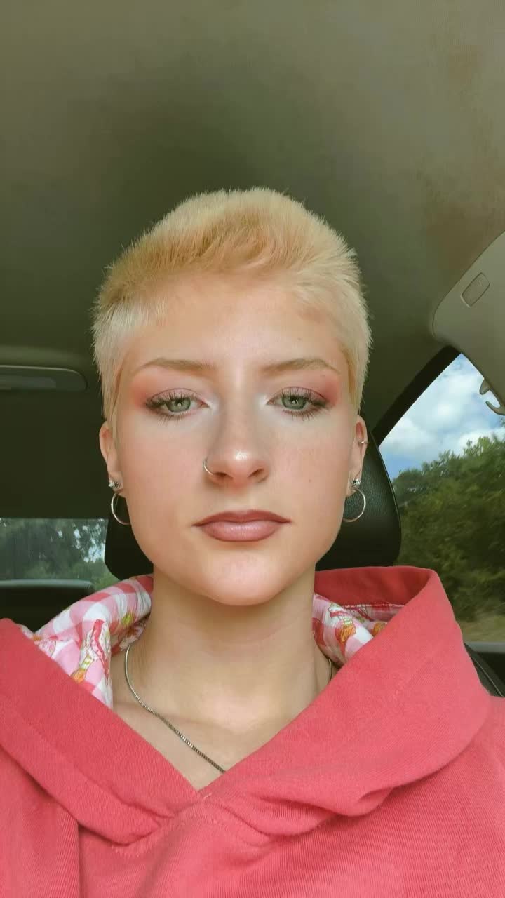 @hailee_m_bell