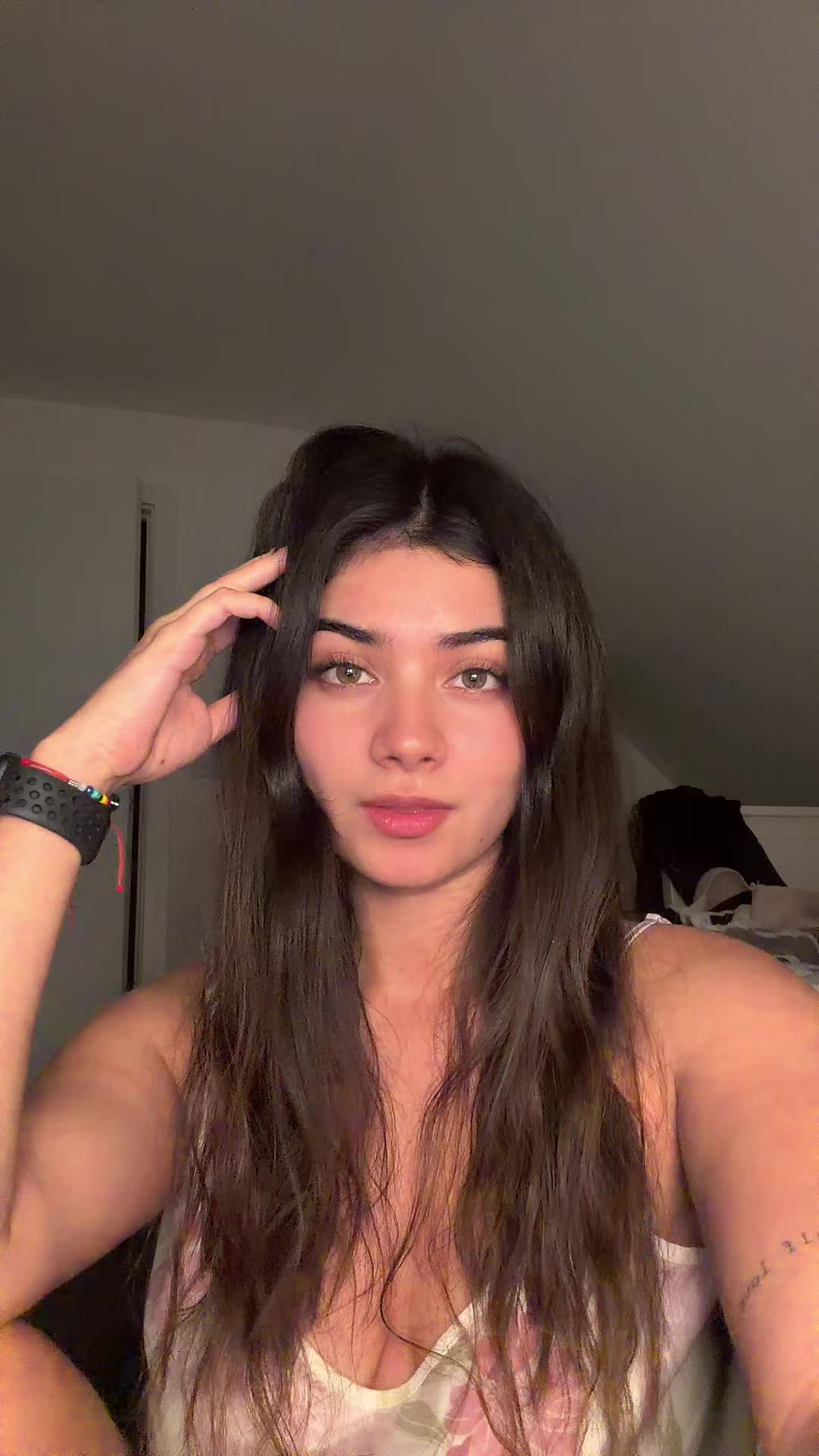 @Valentina Elena