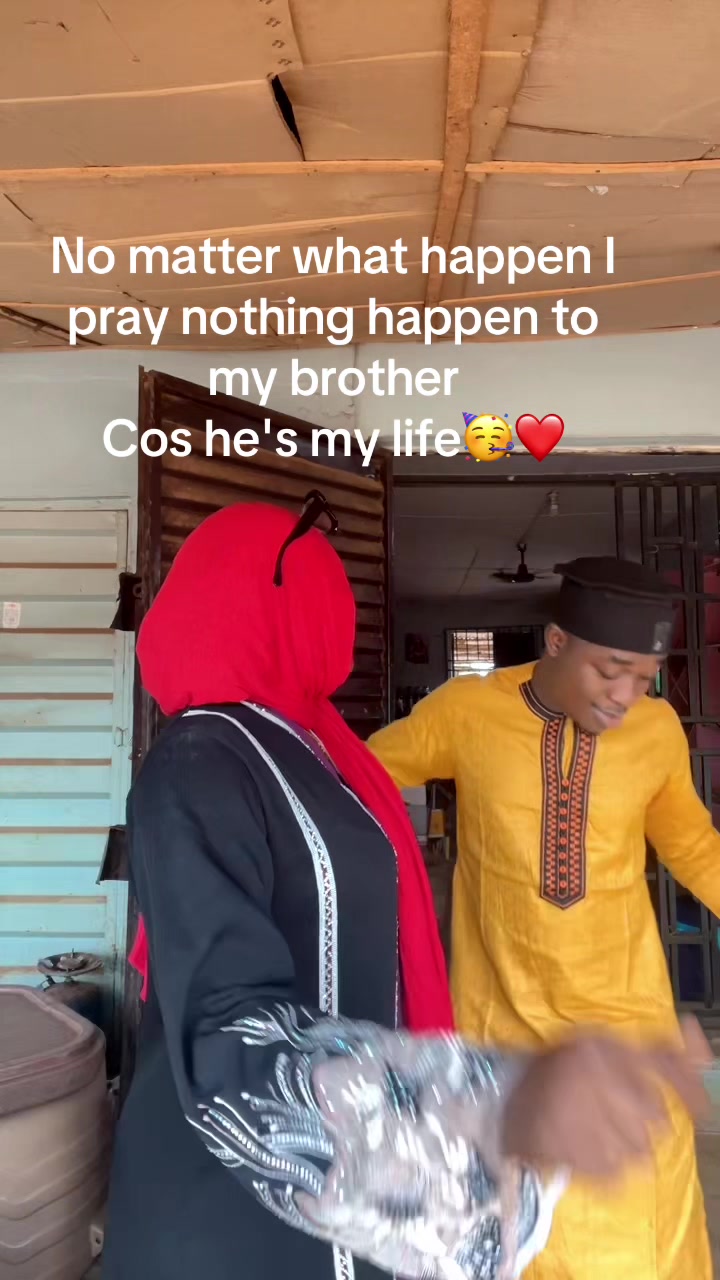 @FATHIAT🥳💯🌺🌸