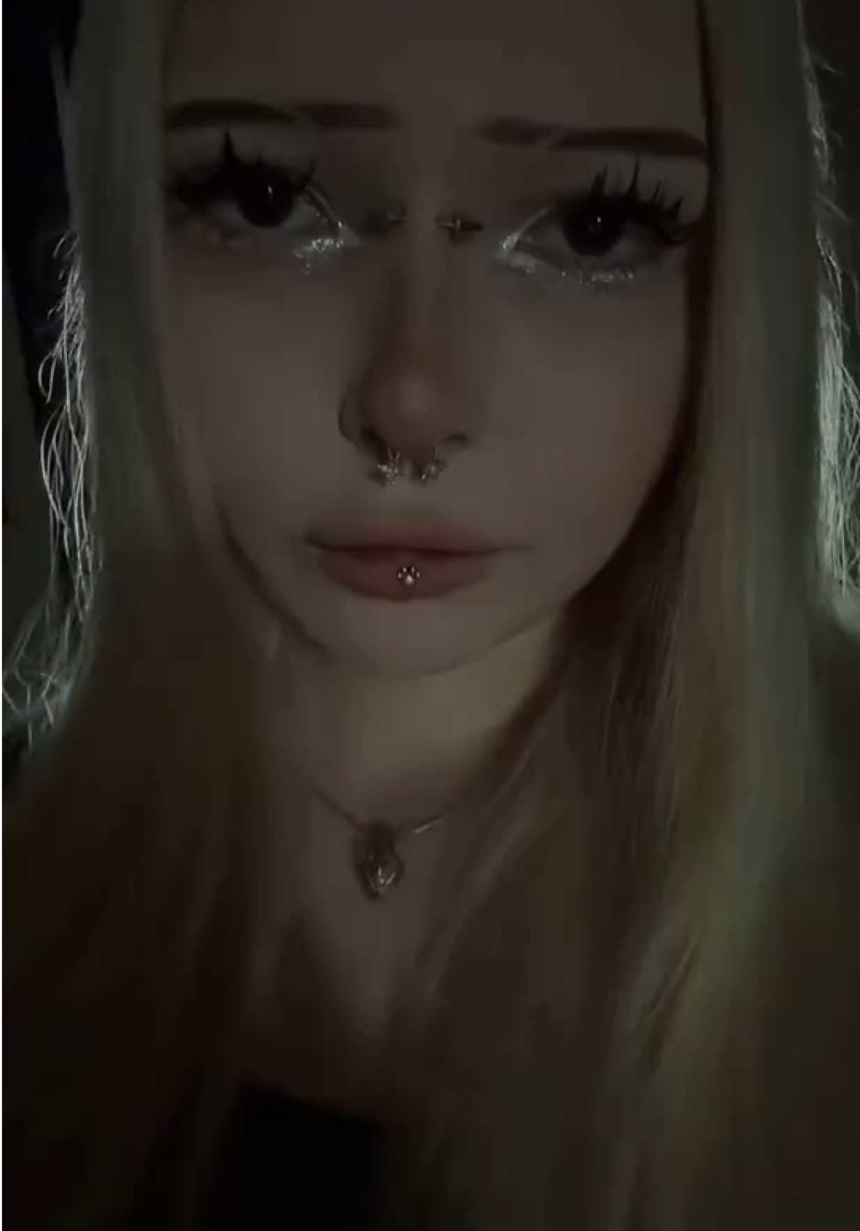 @qutóhy