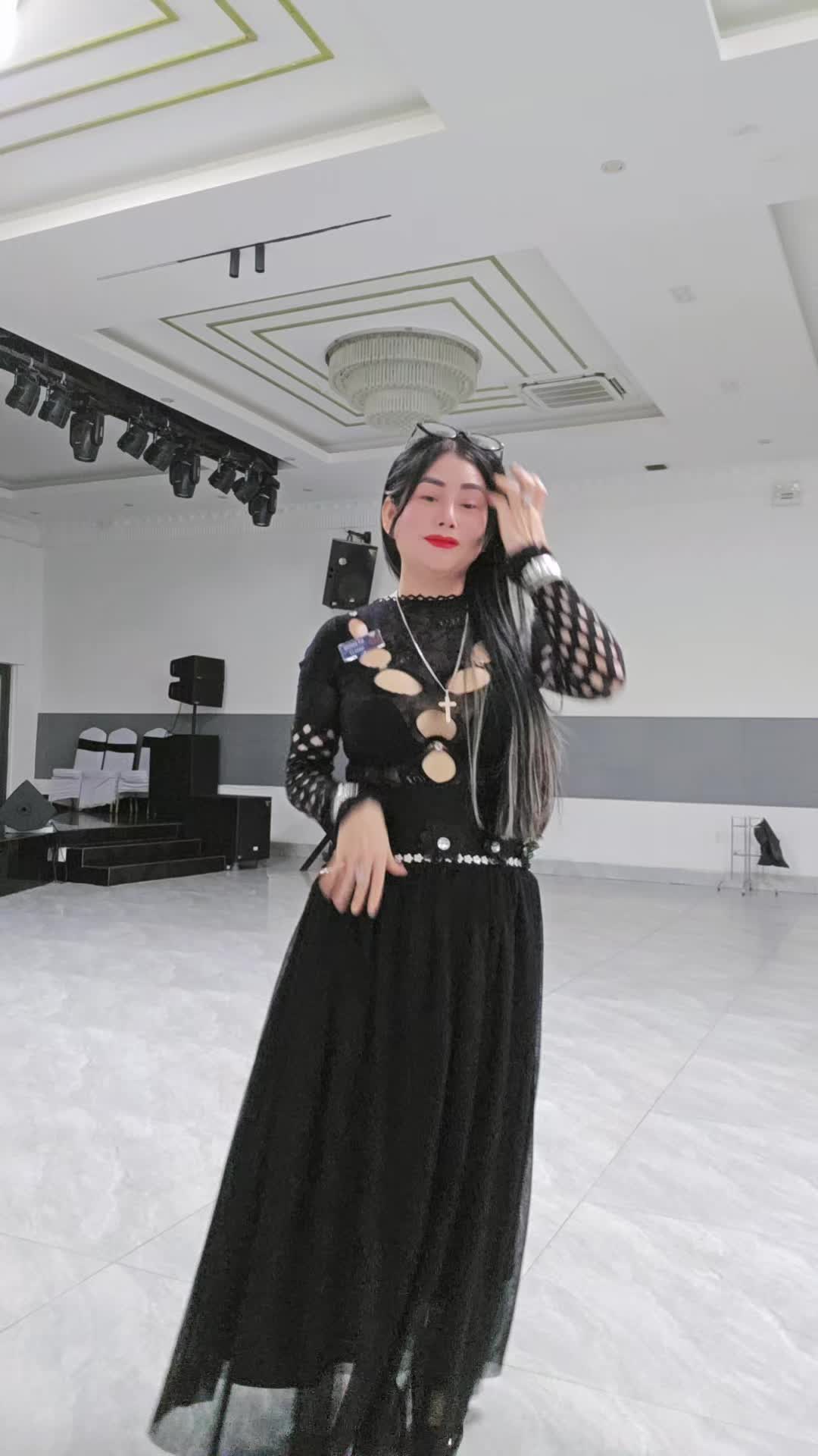 @Kh&aacute;nh T&acirc;y