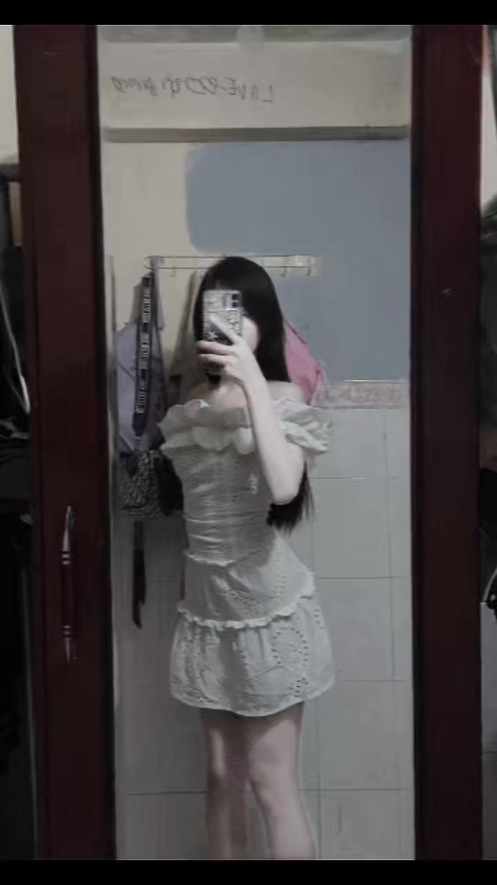 @🫥