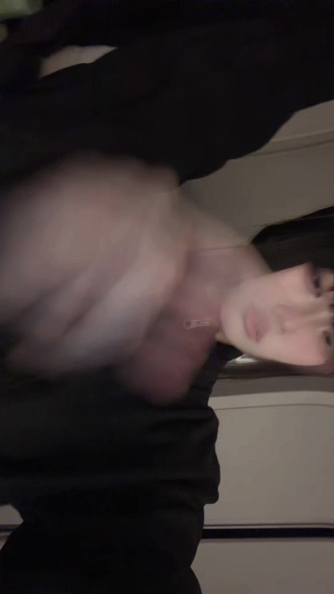 @냐
