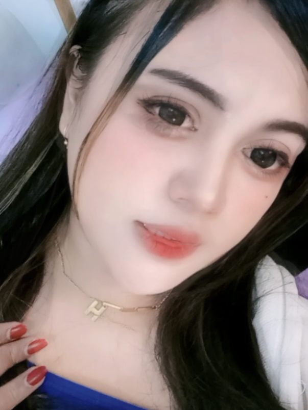 @ERIKA Bella🥀