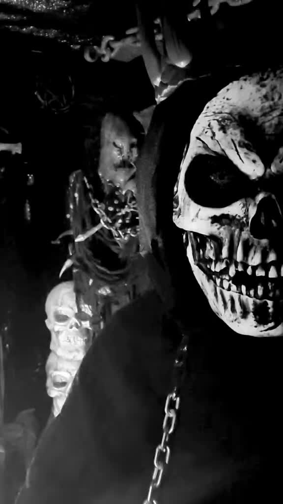 @DarkWonderland