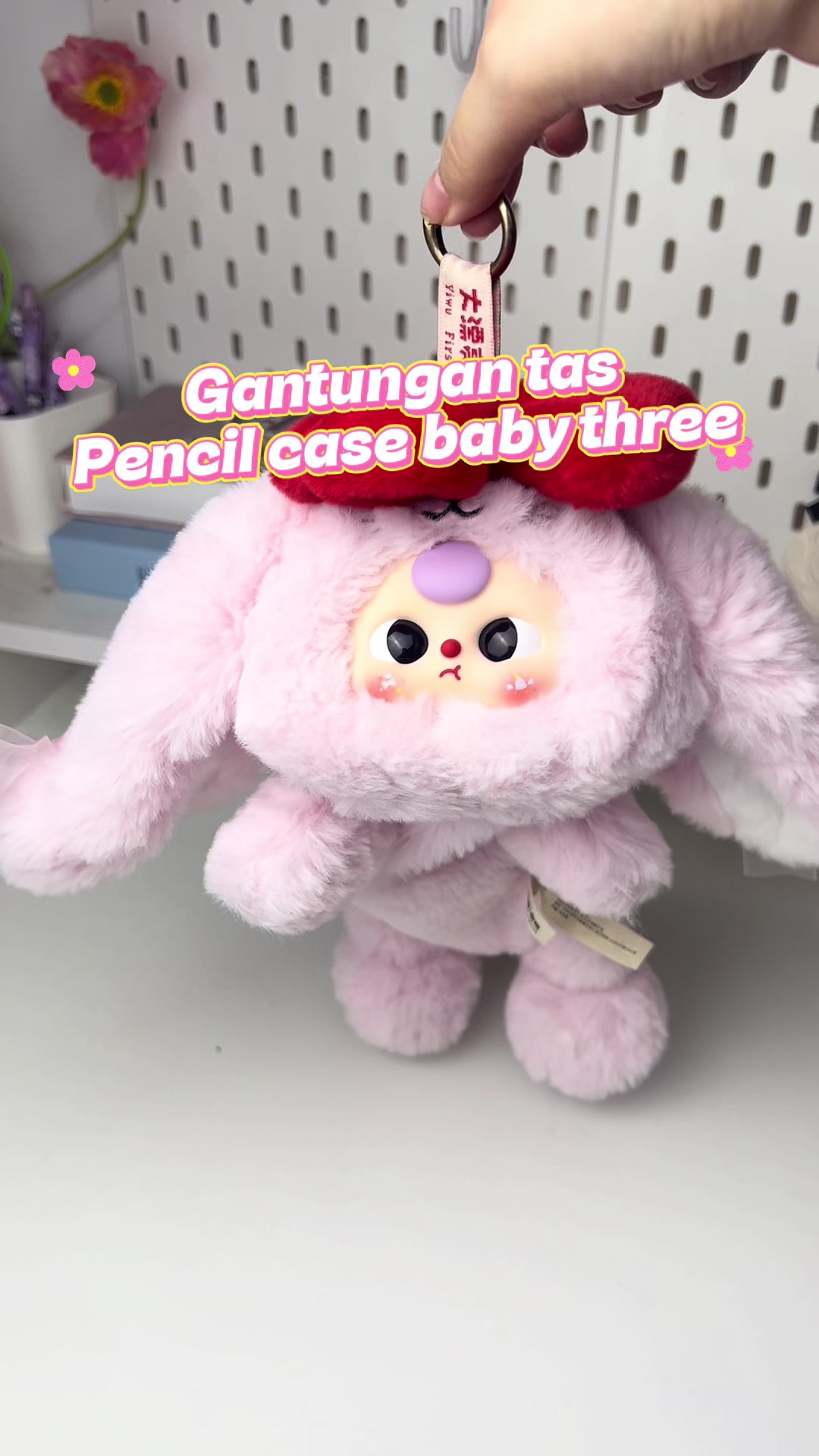 @Randomfinds.id