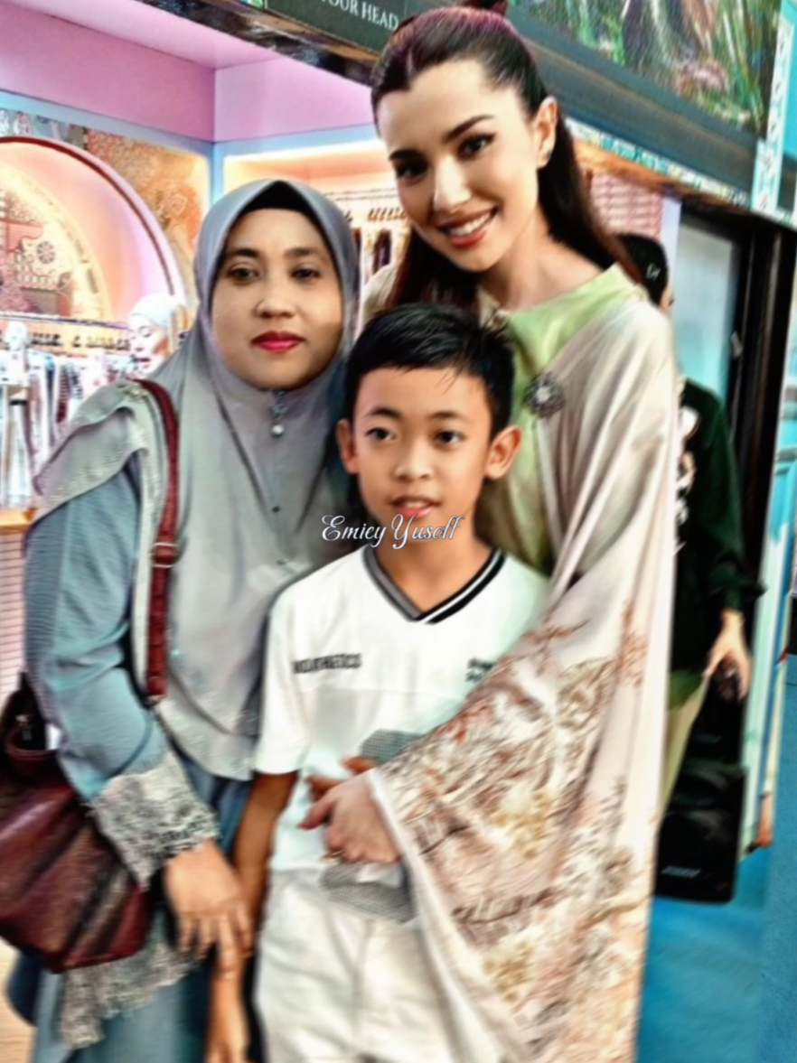 @Emiey Yusoff