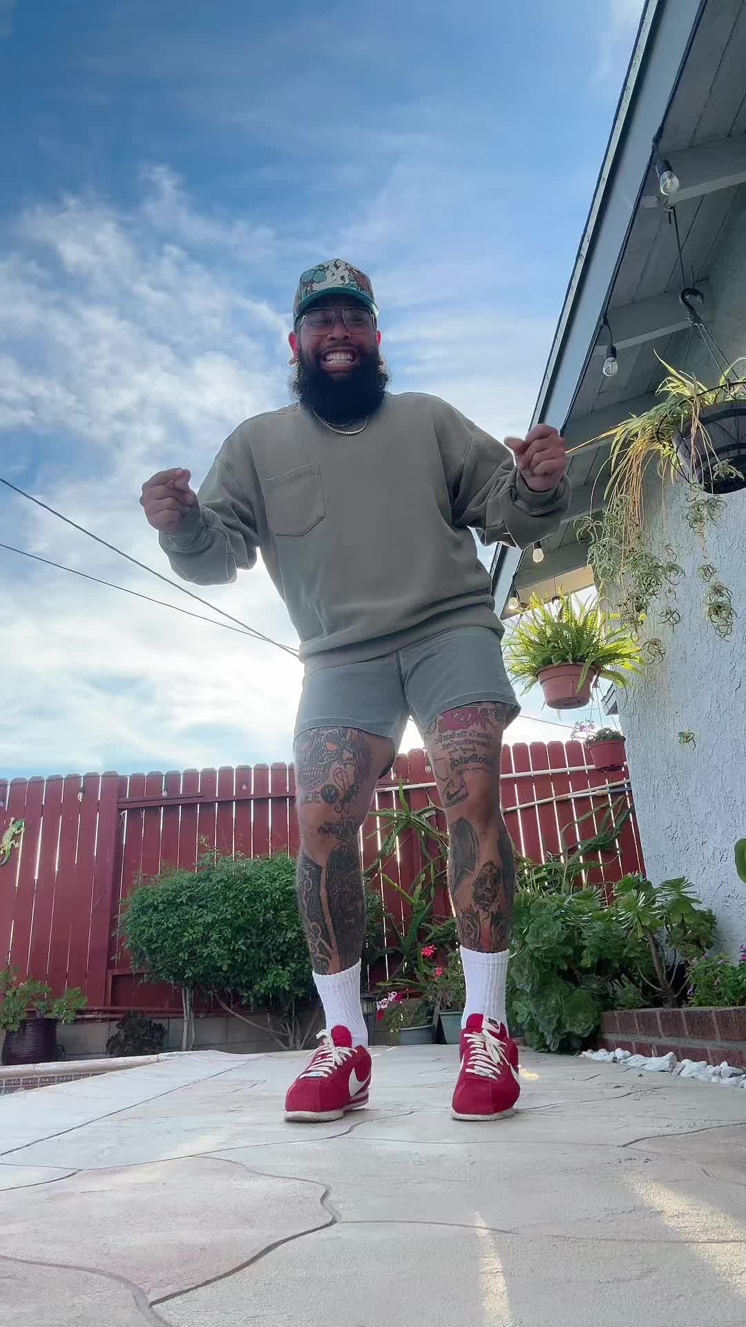 @JohnMiSO