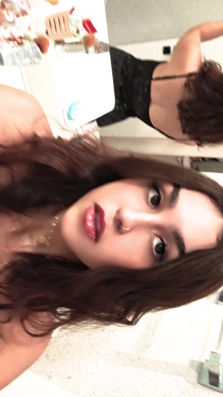 @li!