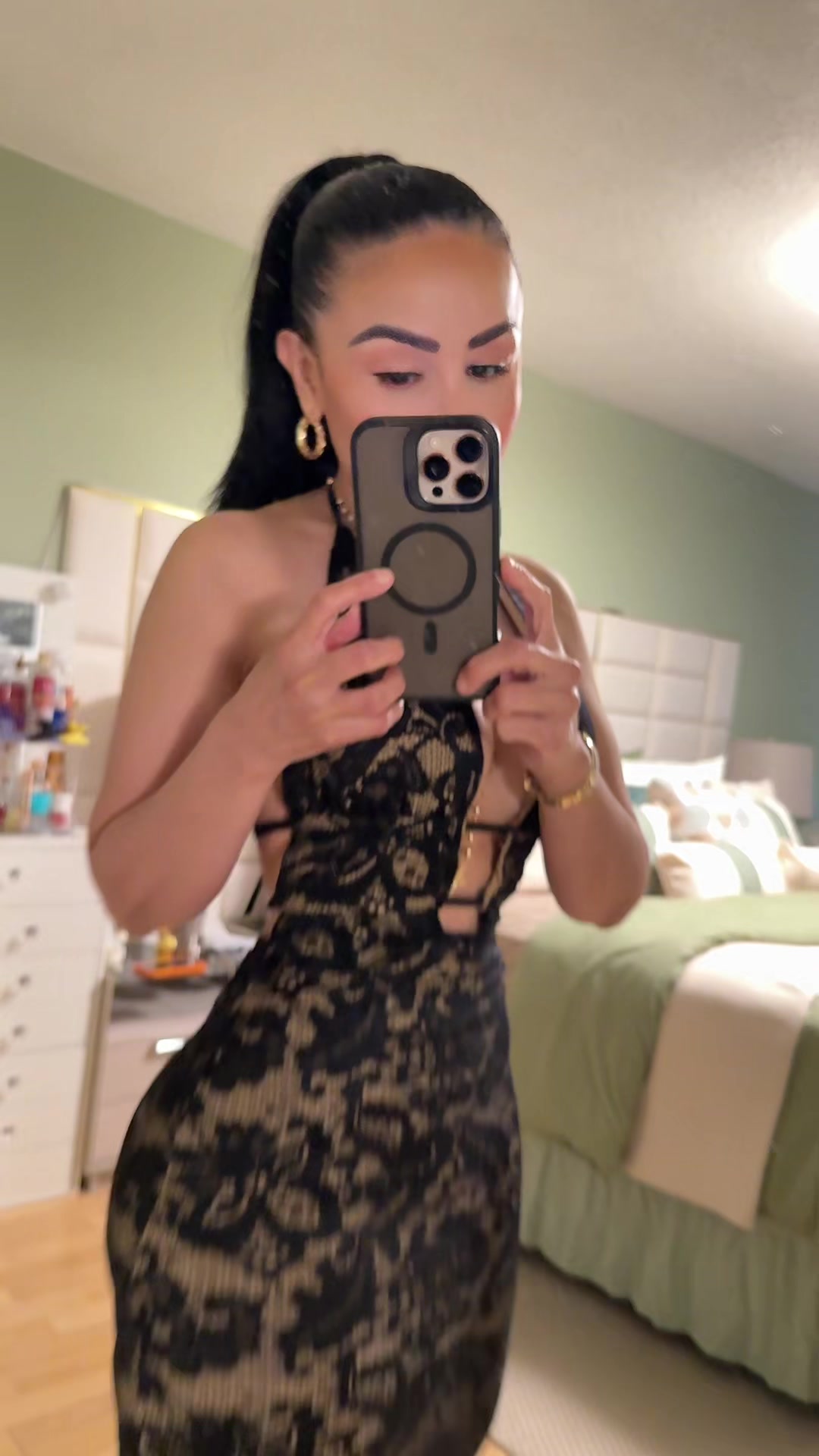 @esterhernandez