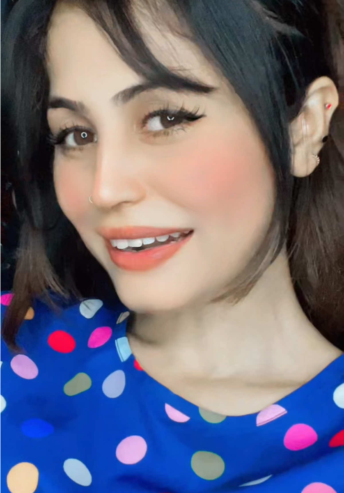 @Haنi_Queeن👰🏻&zwj;♀🦋