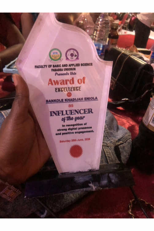 @E/Influencer.