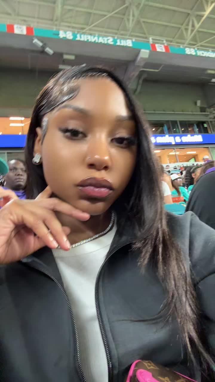 @RAYBAE