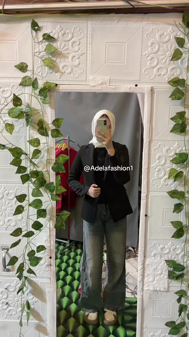 @Adelafashion1