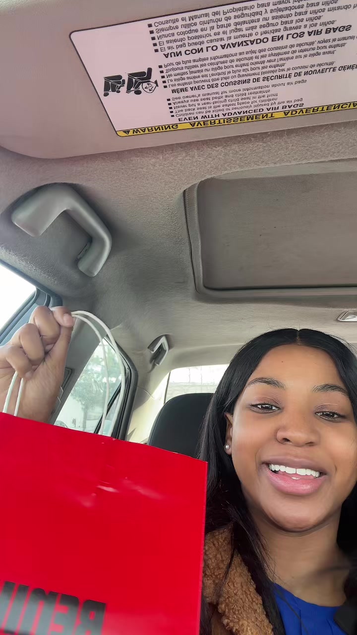 @Nellyy❤️