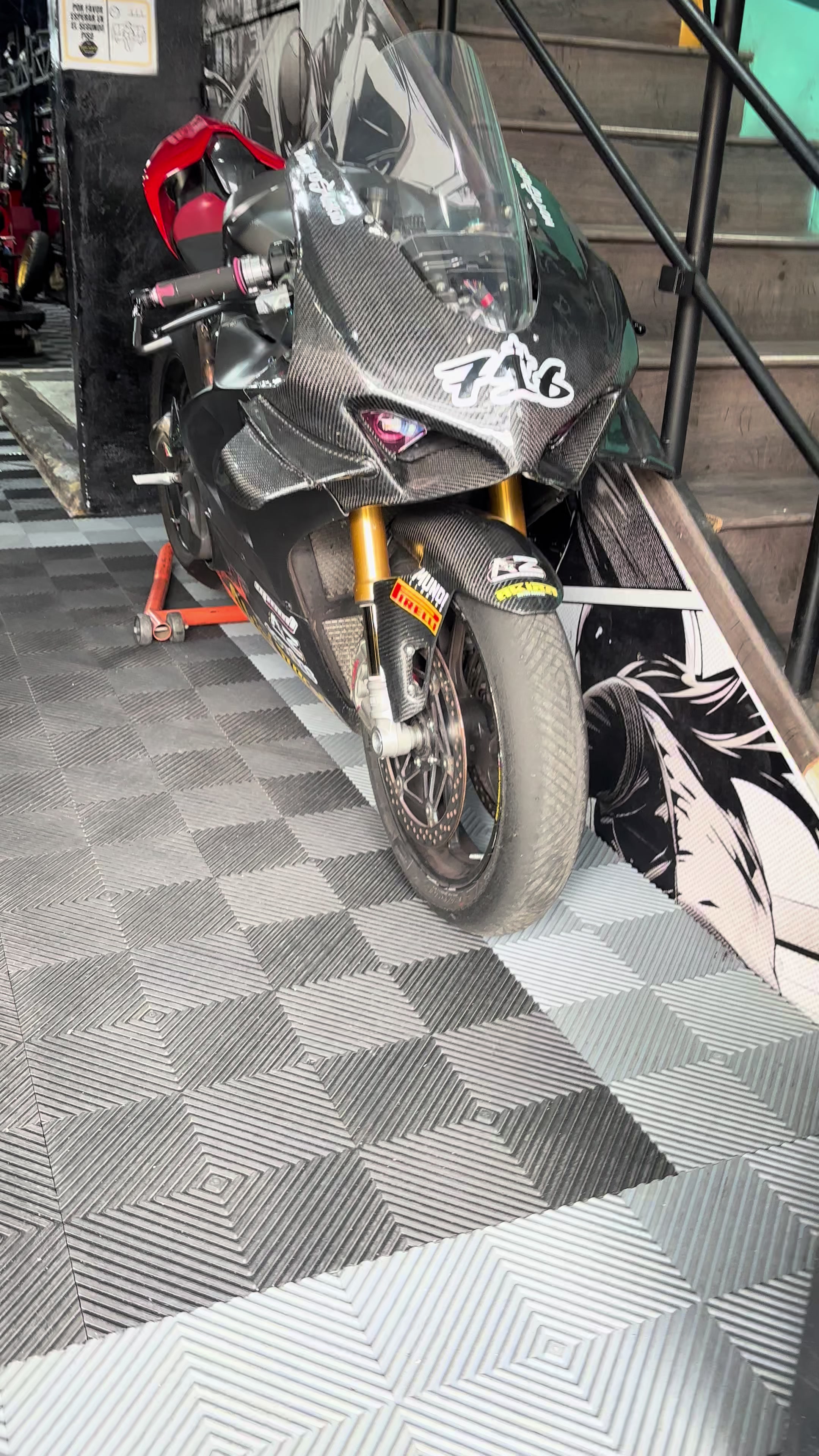 @Motosaurio