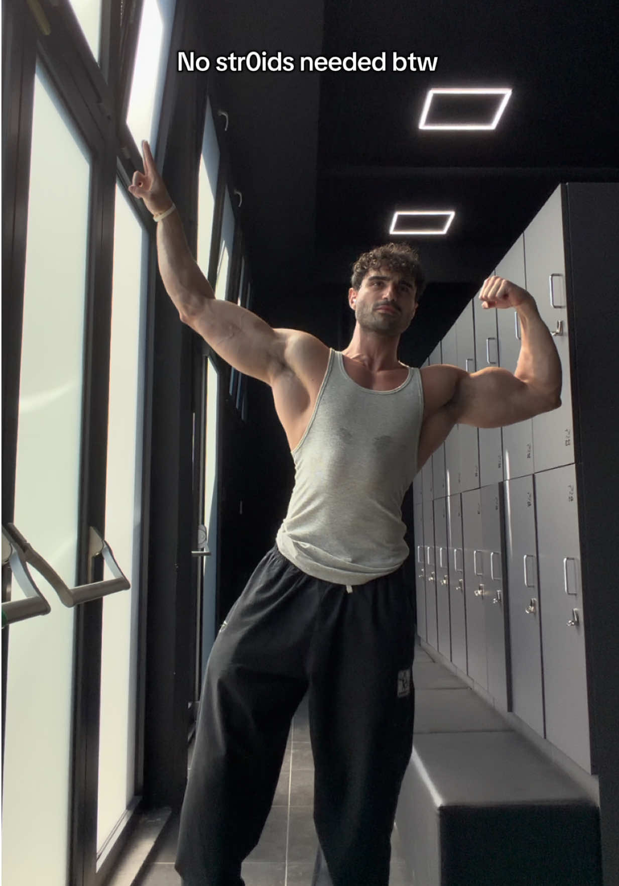 @AndrewAesthetic🧬