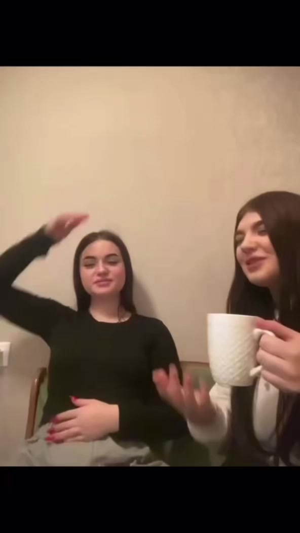 @AKELINA