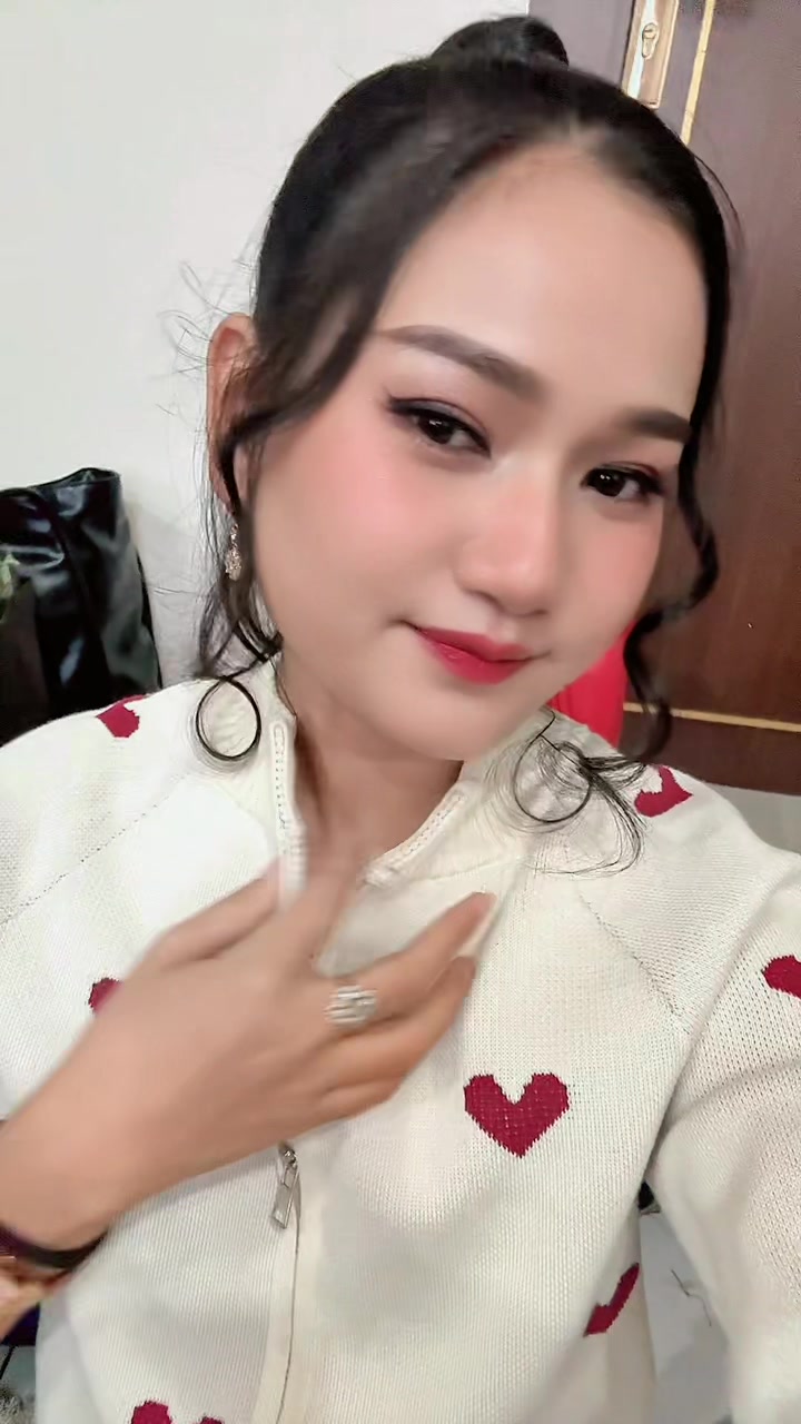 @MayMyatZin(Honey)