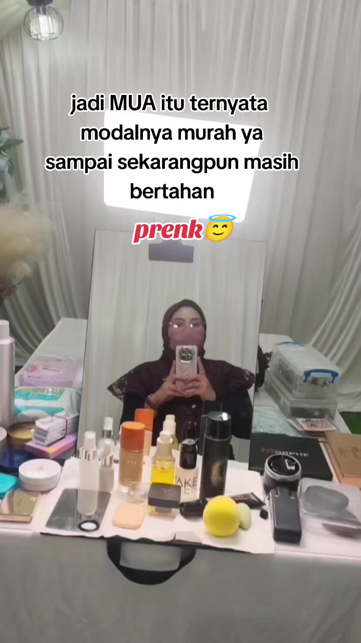 @Mayaweeding