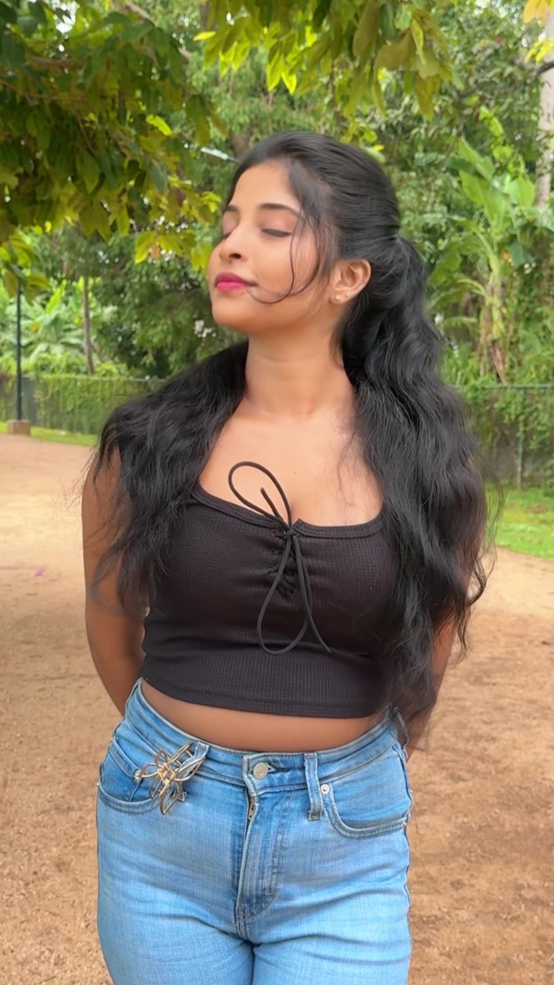@Deshani Rashmika👀🦋