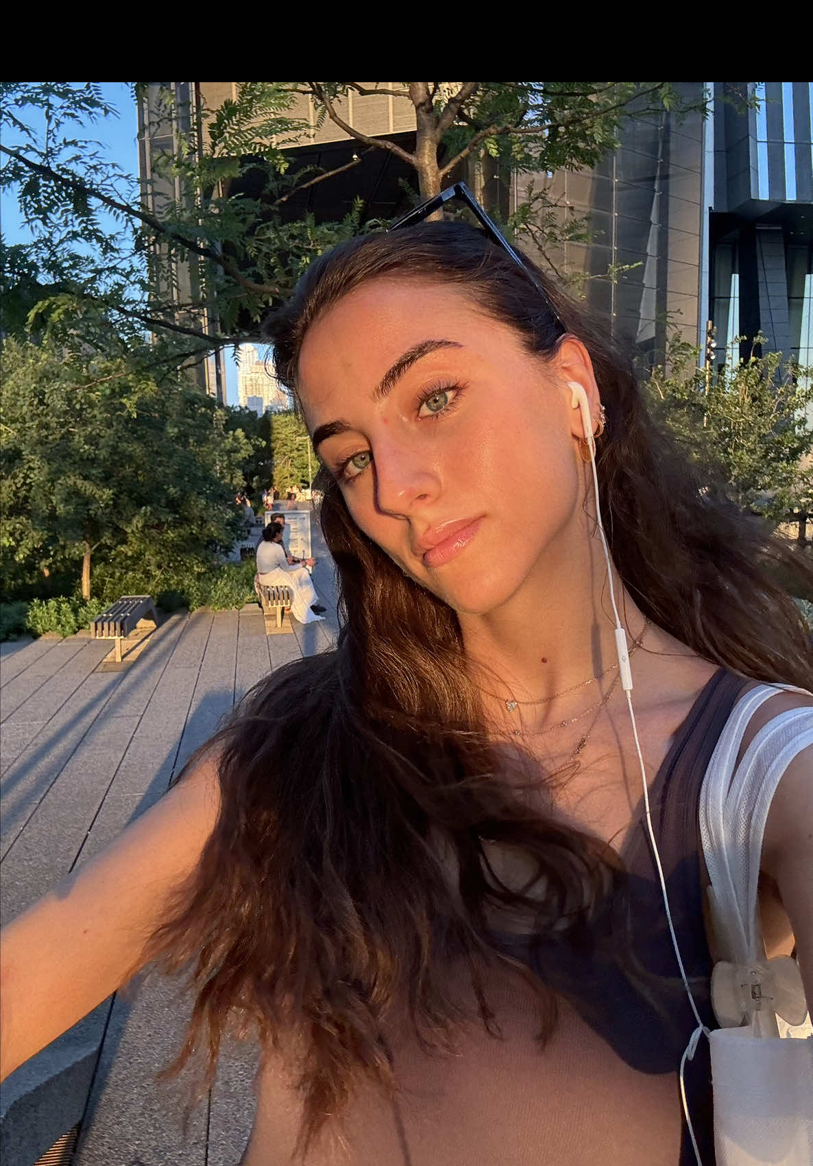 @KYRA