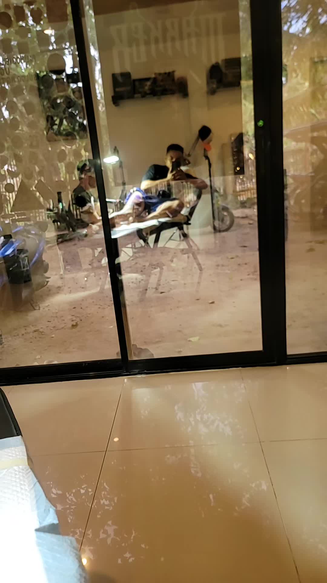 @Dong Aye