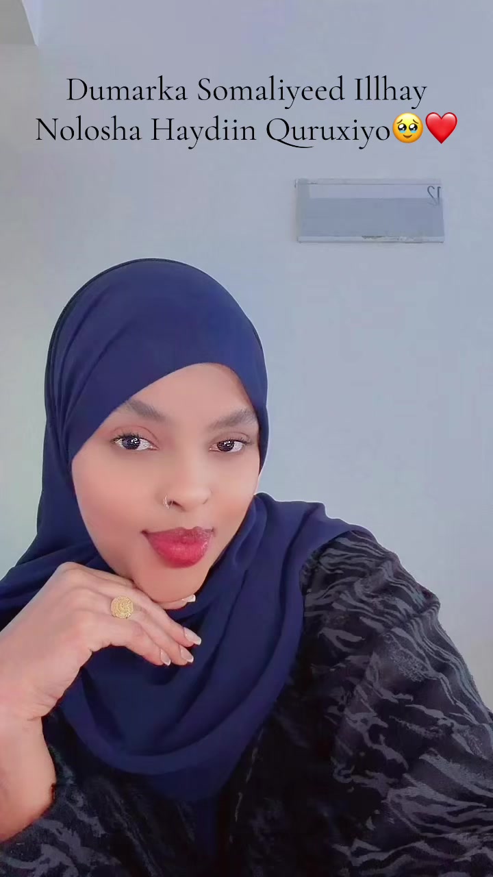 @Fadumo Riyaad