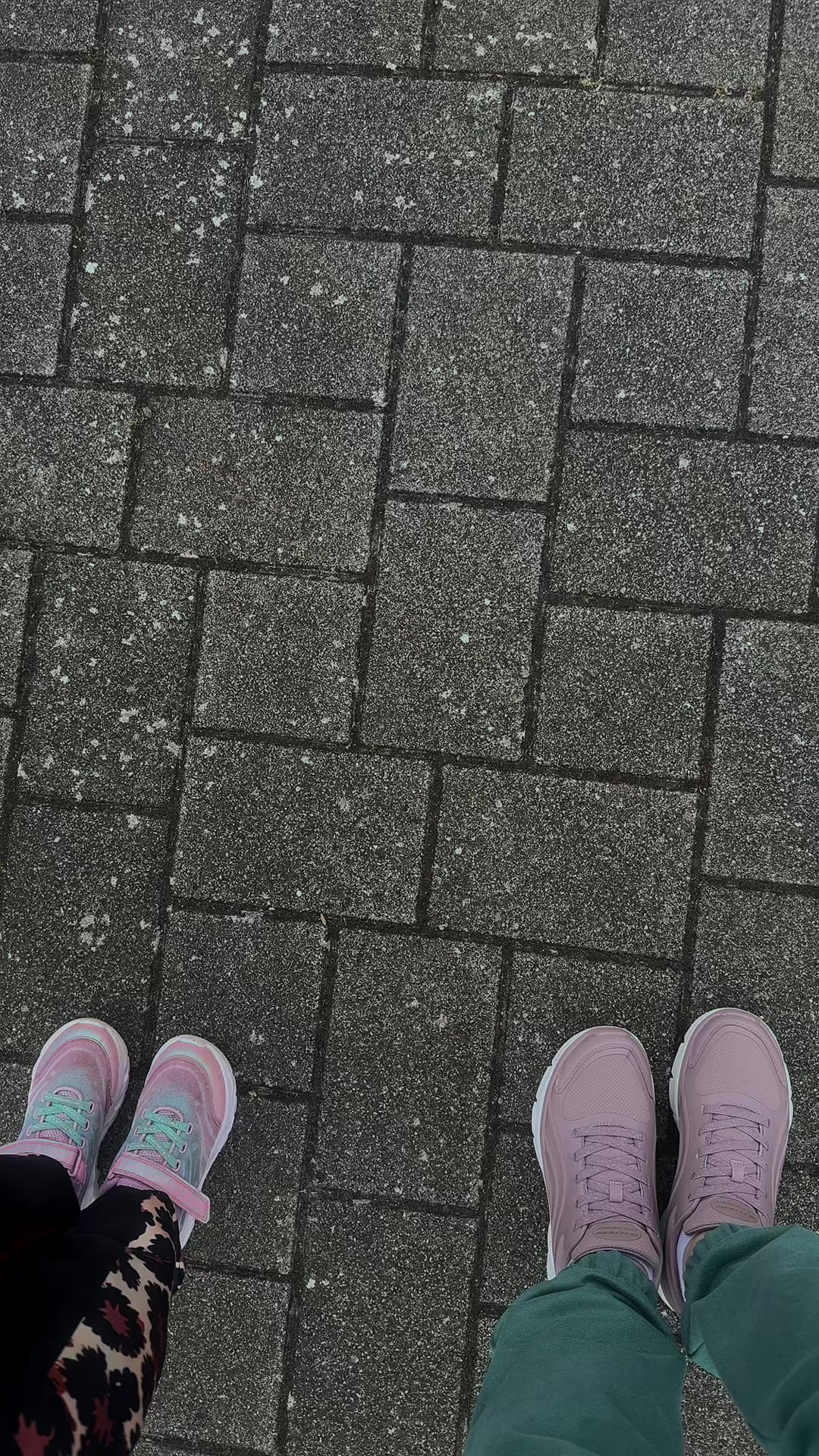 @Julija