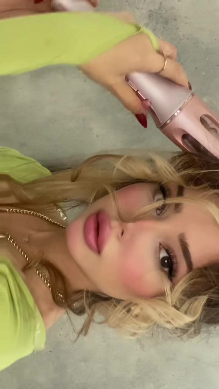 @nazninanjomi