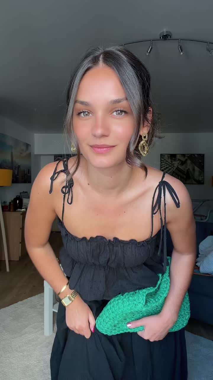 @L&eacute;na