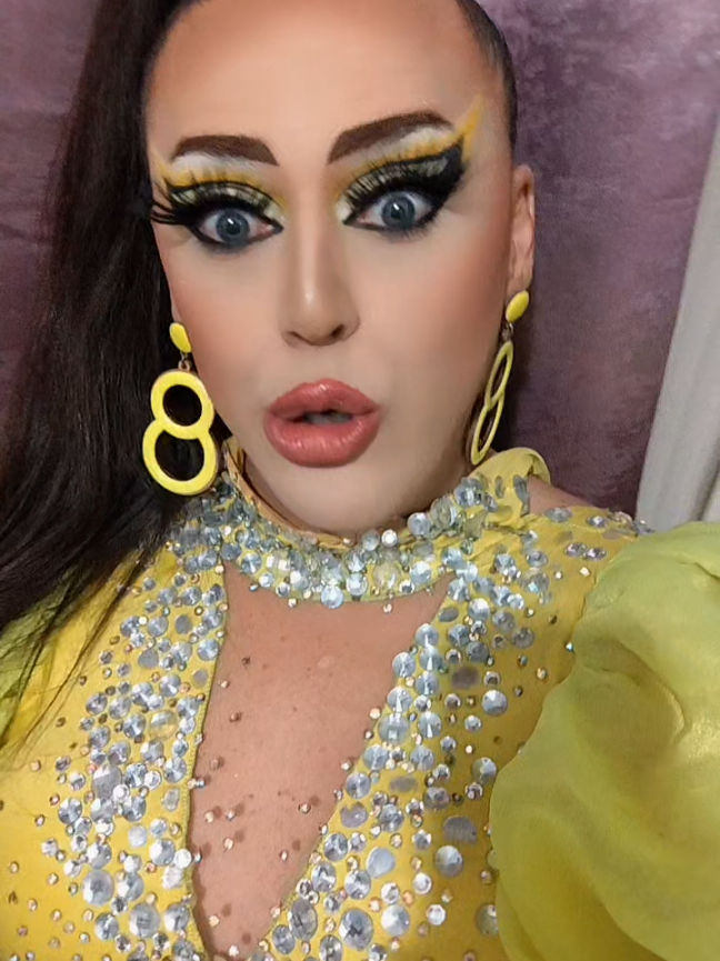 @Drag Tiffany