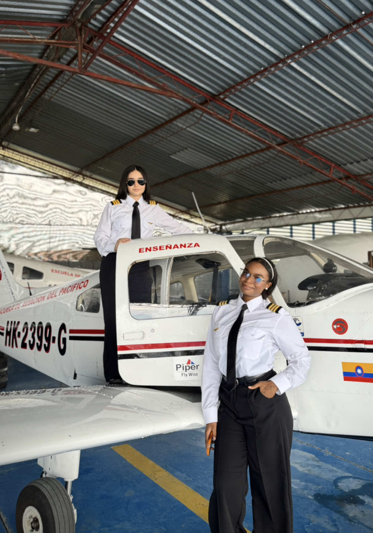 @Escuela de Aviación