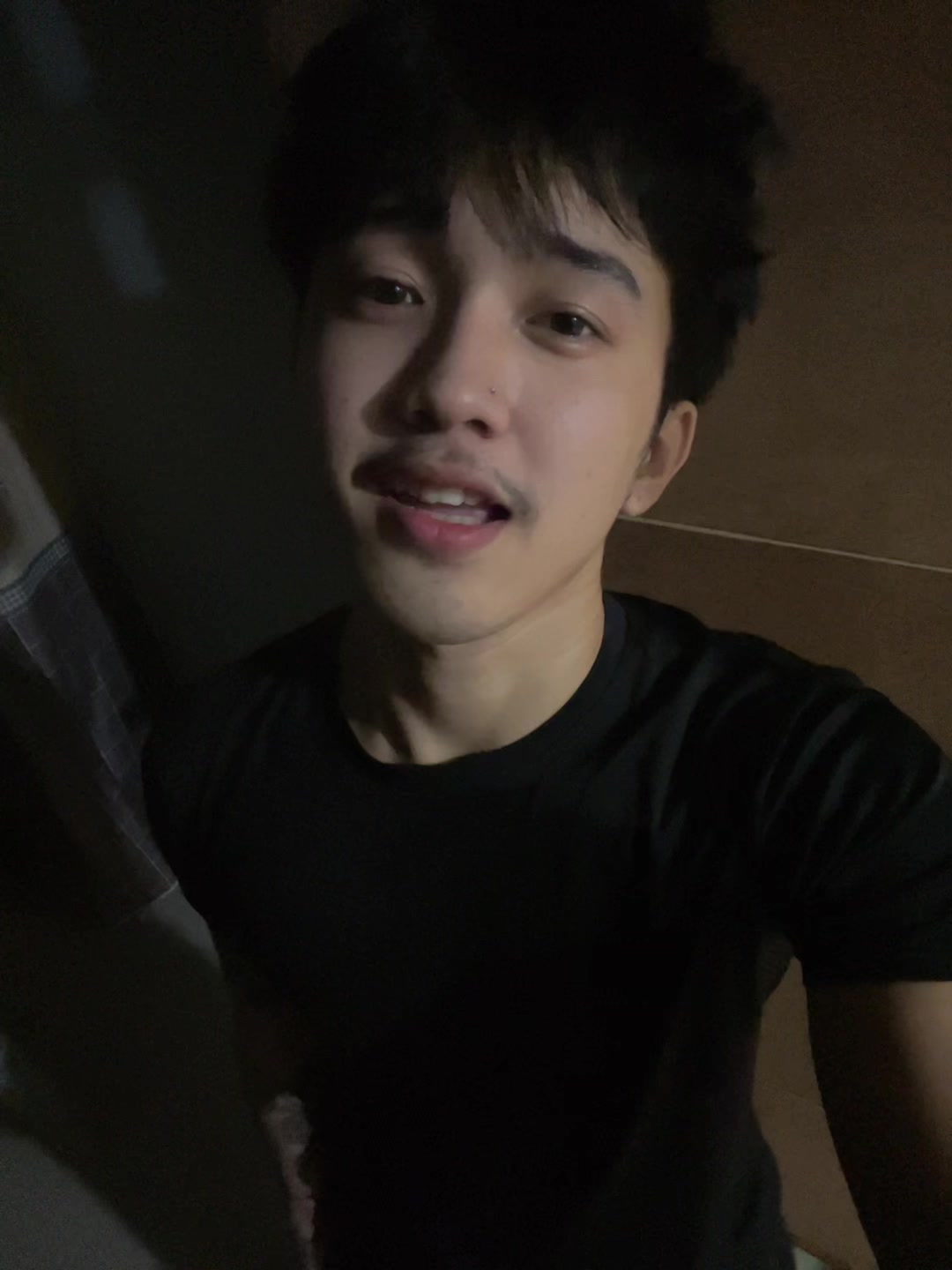 @whos haes