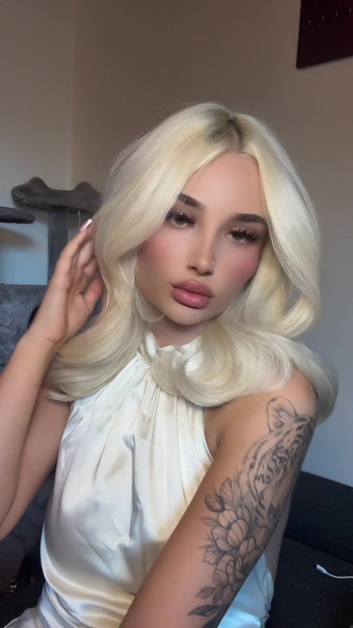 @𝕬𝖒𝖞_𝕯𝖊𝖑𝖚𝖝𝖊