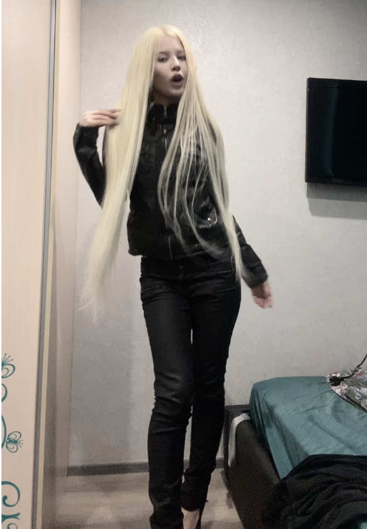 @damnwitchq