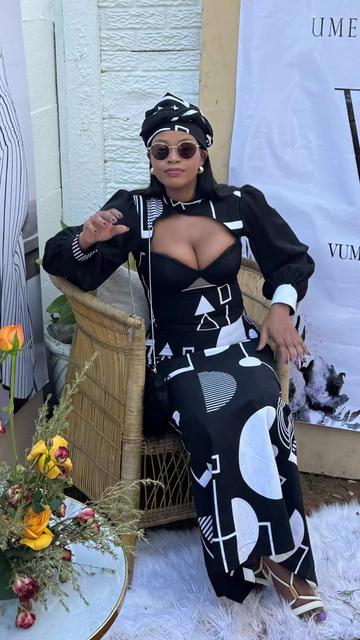 @Lovejoy_mlaba