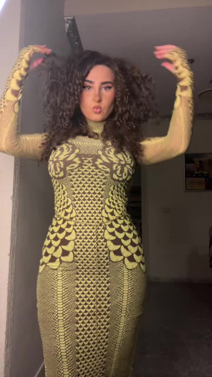 @Juliana Demirel