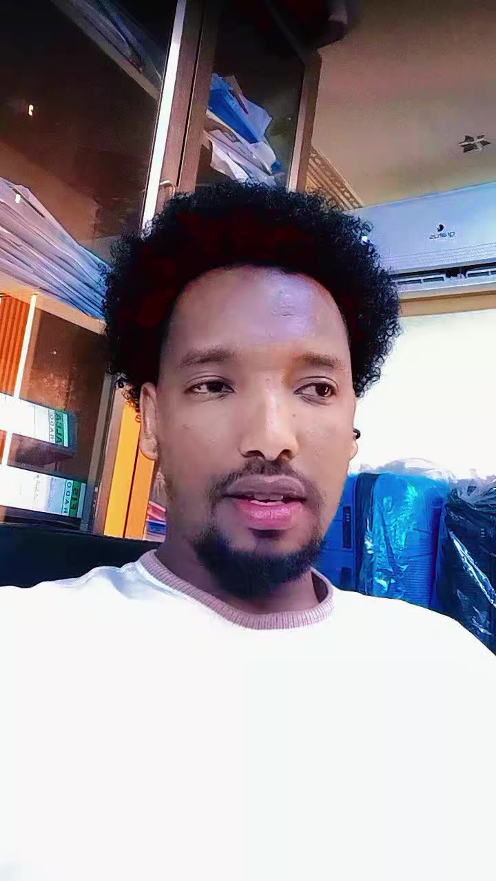 @Awel 4️⃣3️⃣ 0️⃣