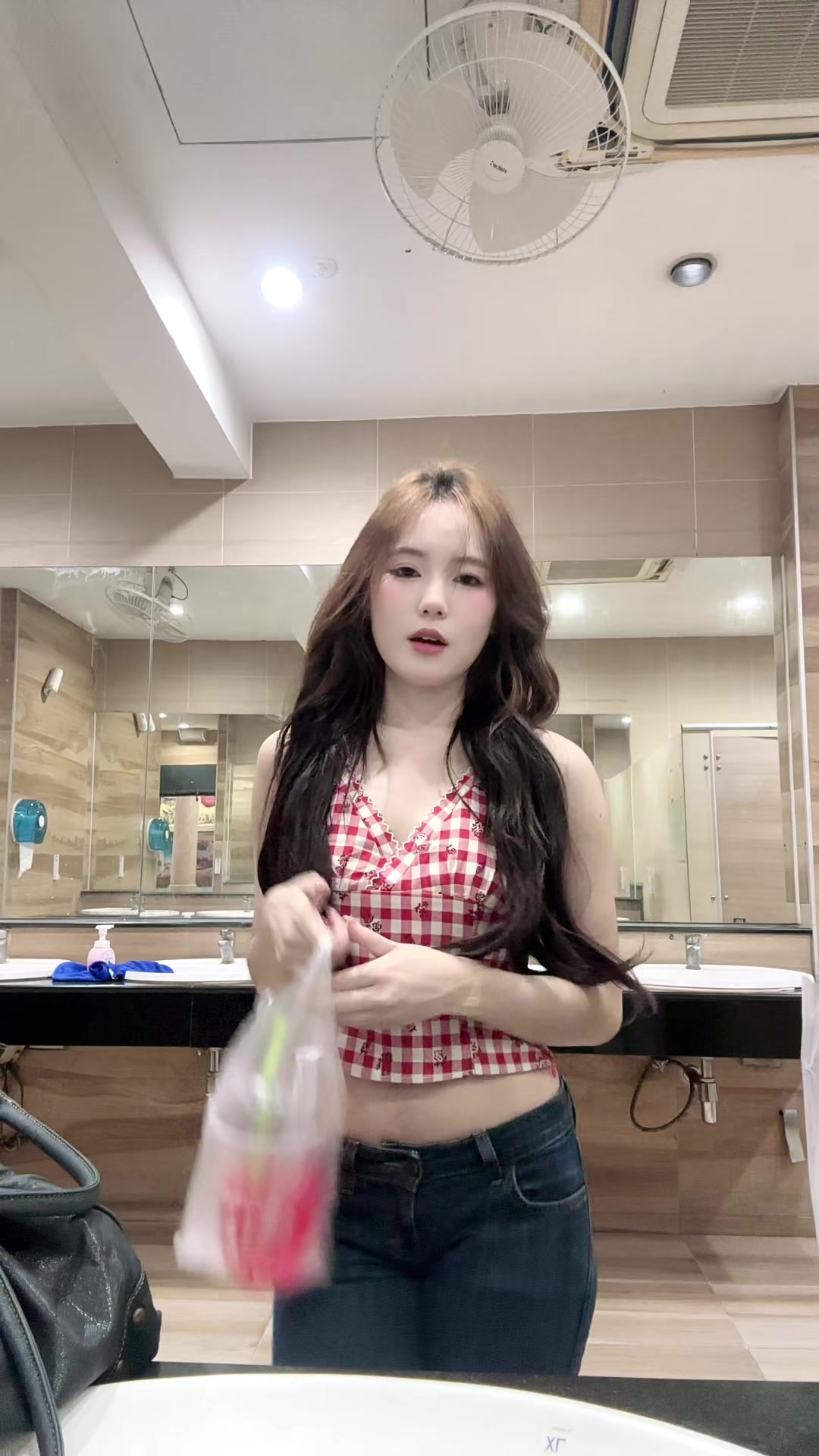@คอมอ