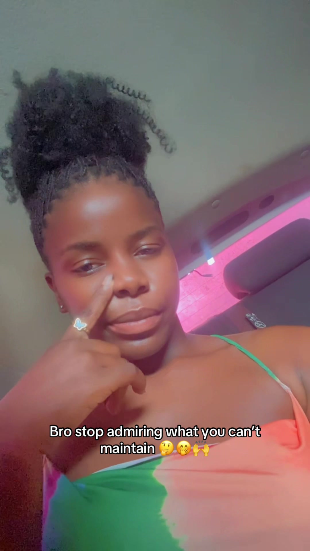 @CAPTION QUEEN 💙