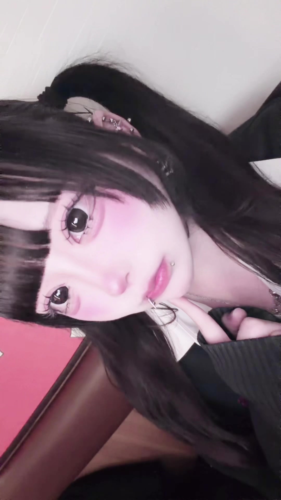 @きる