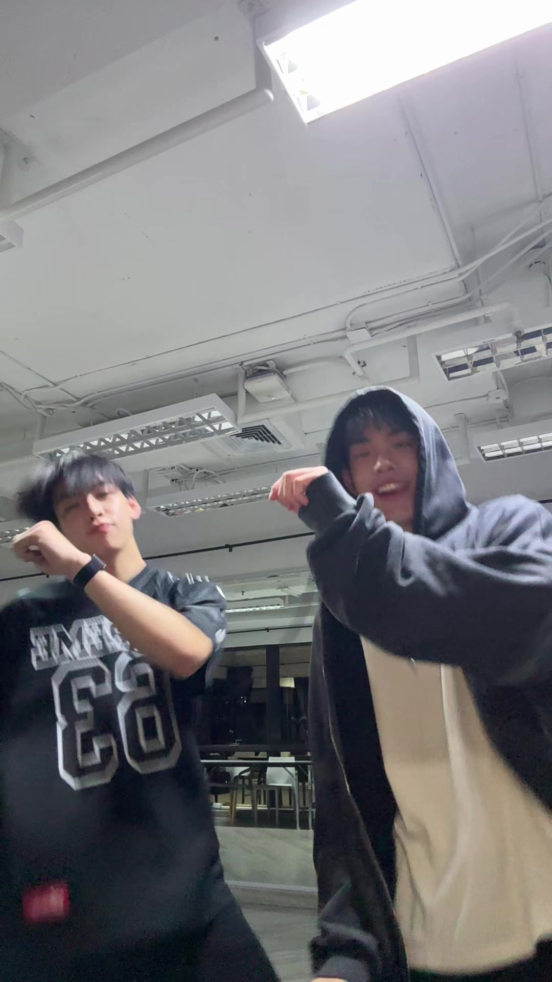 @iZ