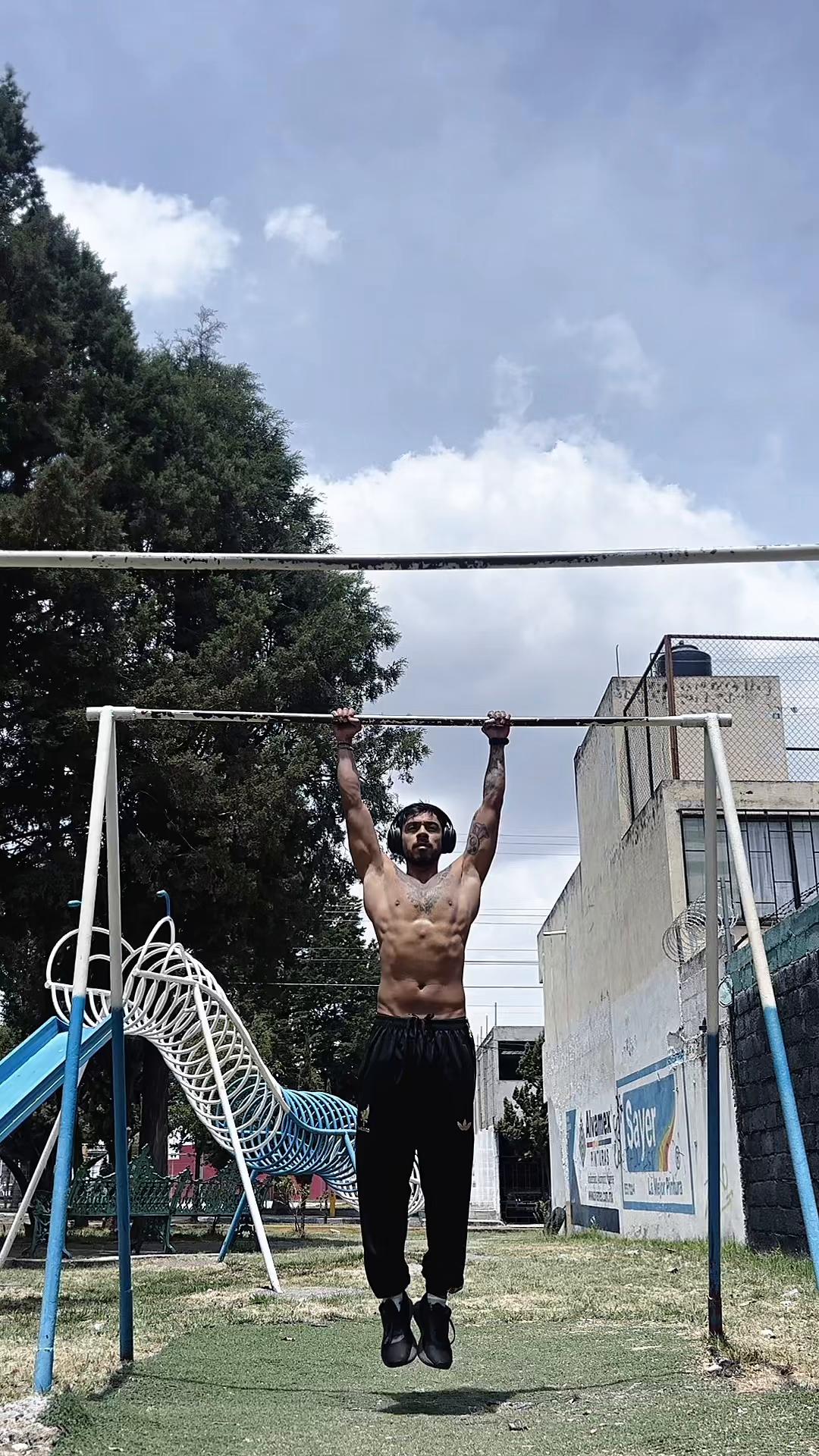 @VicTV