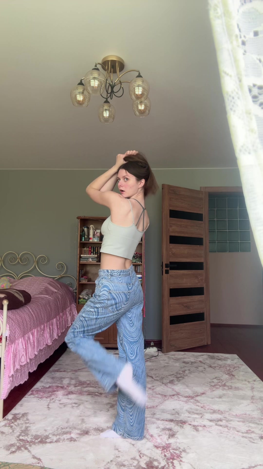 @Olya Chuhalenok