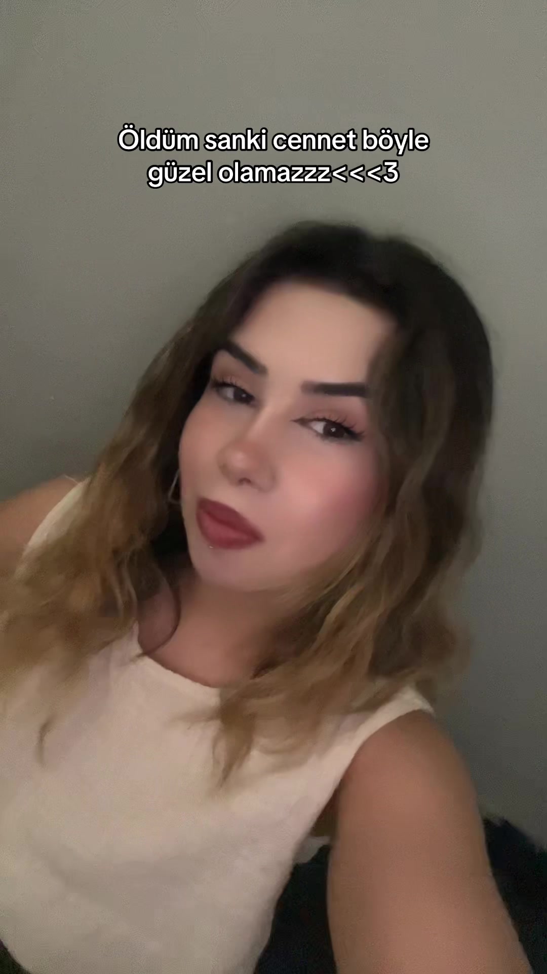 @Elisaa