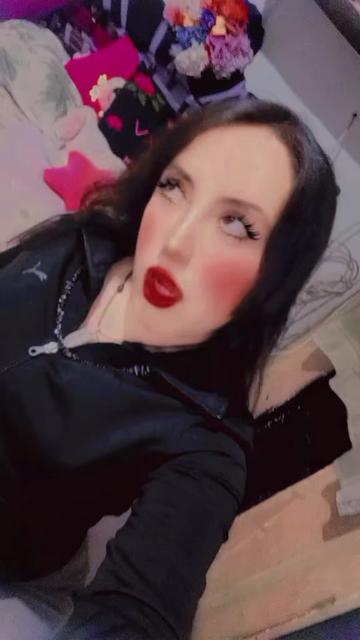 @𝑳𝑰𝒁𝒚🍒