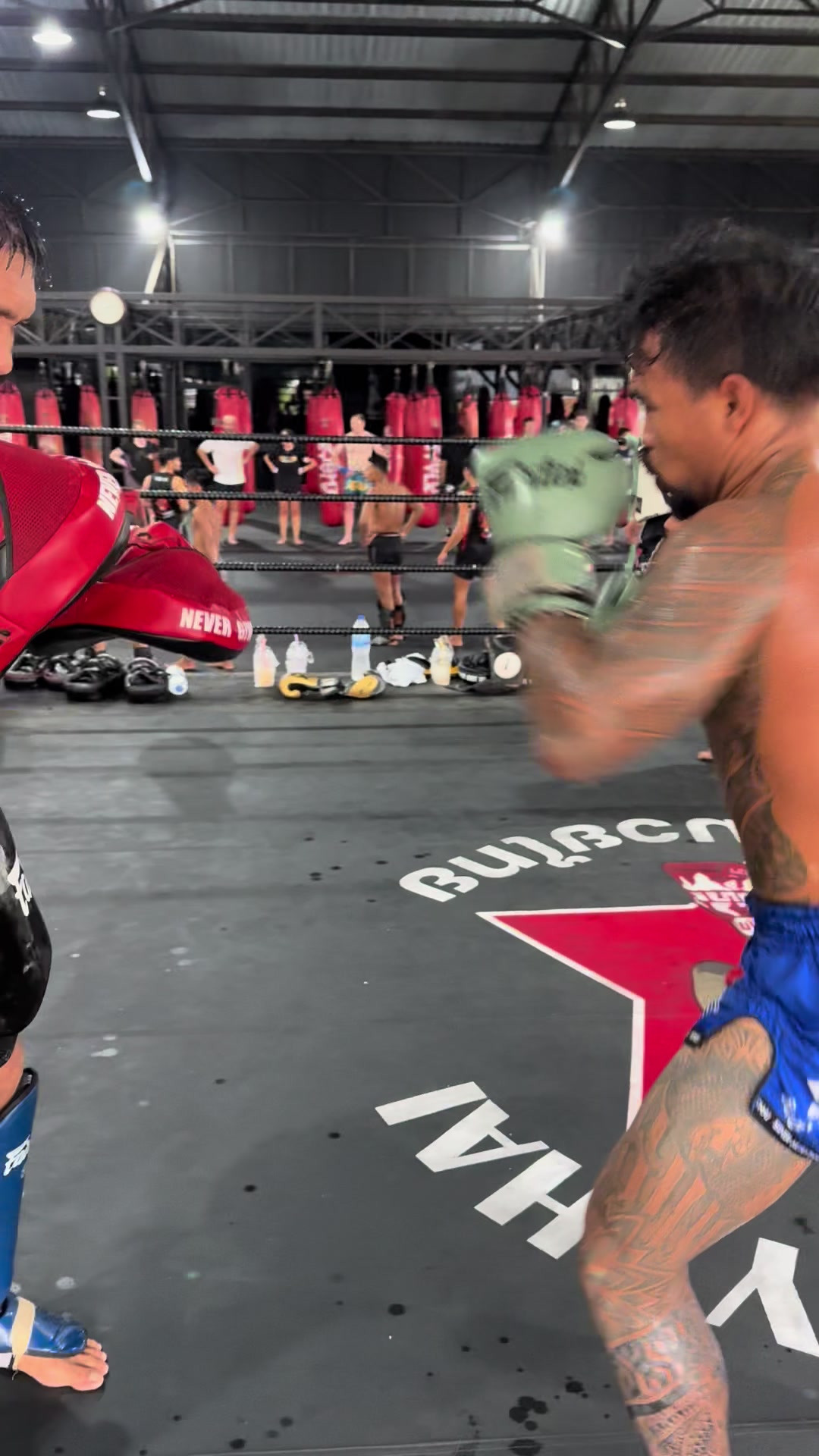 @James Sinbimuaythai shop
