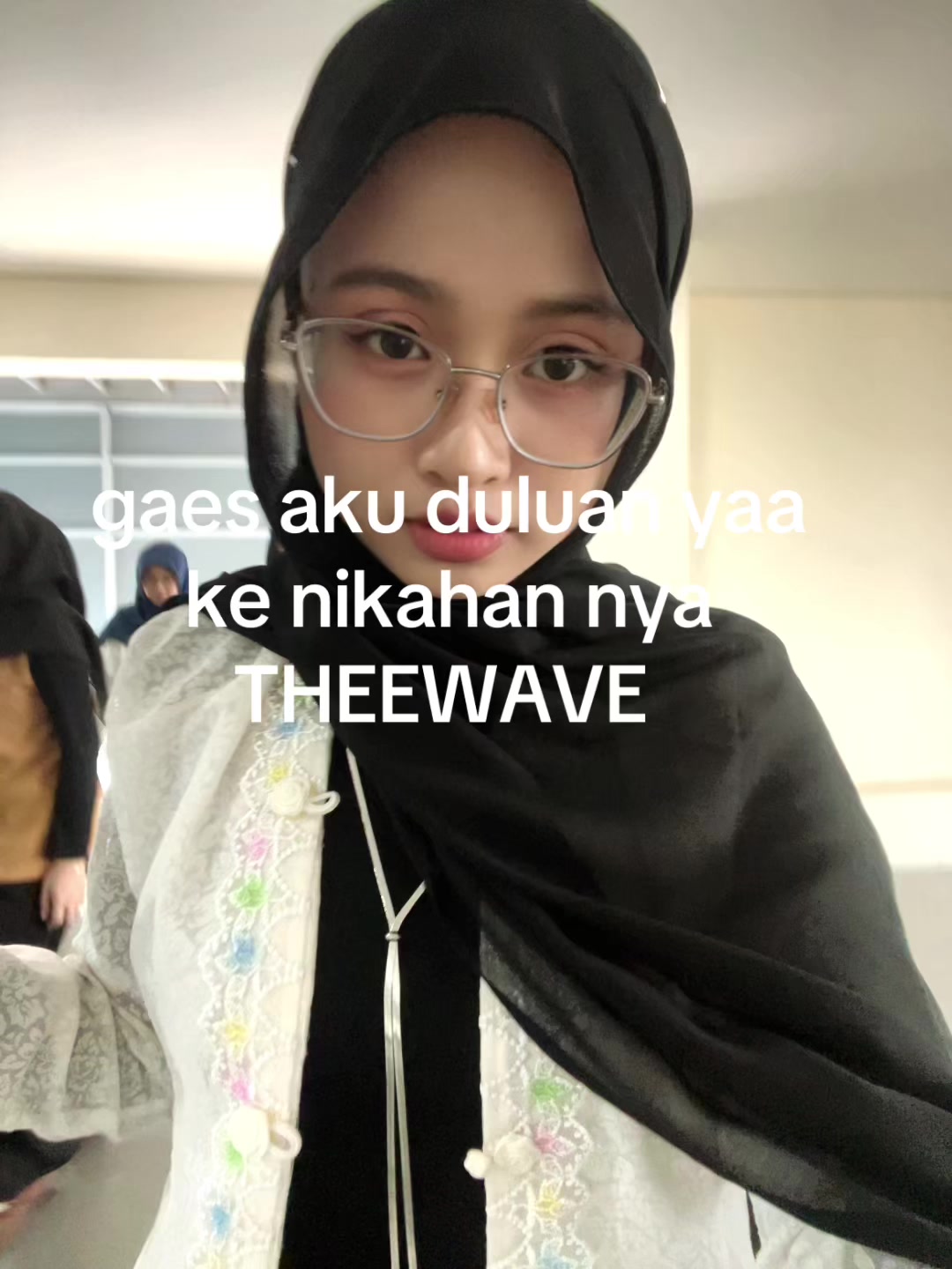 @waveyapat